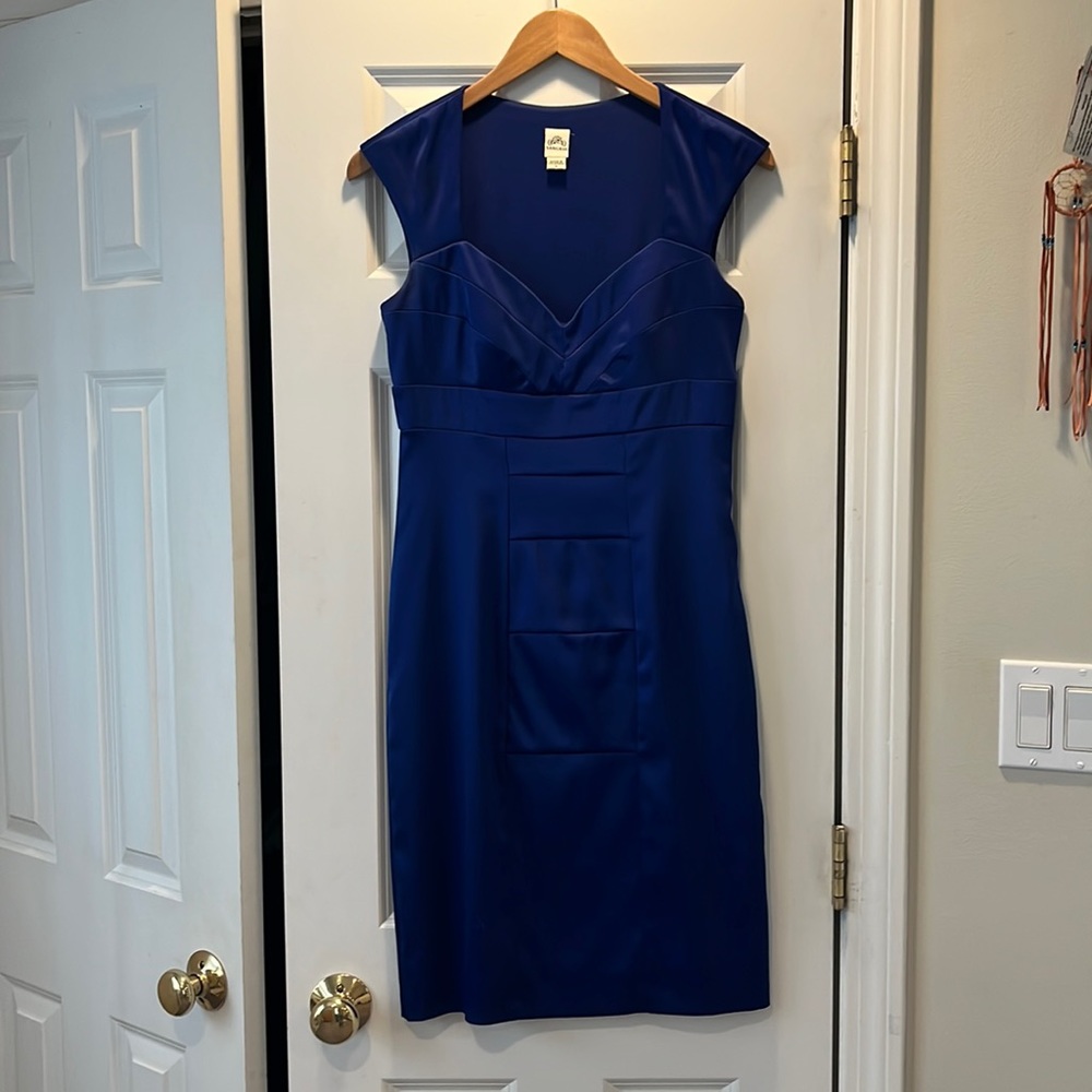 Gorgeous Sangria size 4 royal blue dress